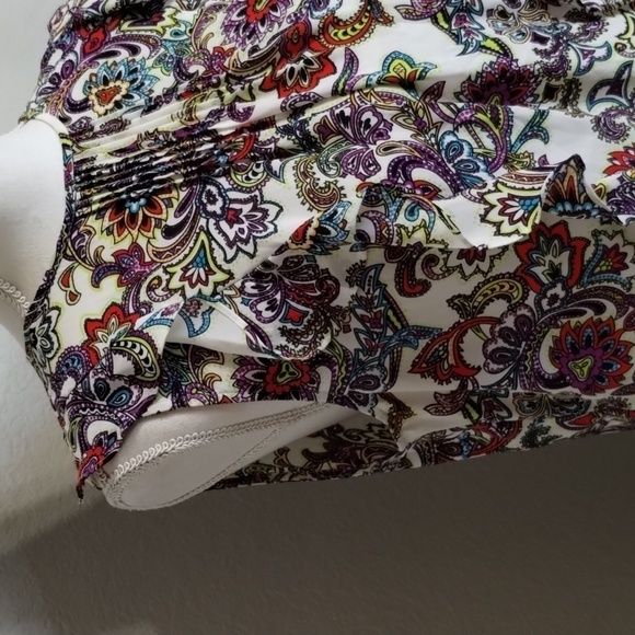 Banana Republic Colorful Sleeveless Paisley Ruffle Pleated Top - Picture 4 of 11